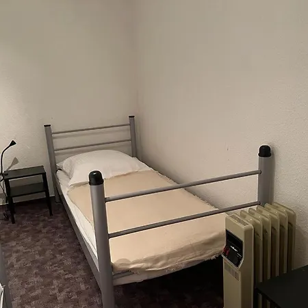 Gehobene Monteurswohnung Mittweida, Bergstrasse Apartment *