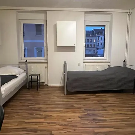 Gehobene Monteurswohnung Mittweida, Bergstrasse Apartment *
