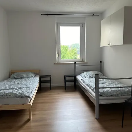 Gehobene Monteurswohnung Mittweida, Bergstrasse Apartment *